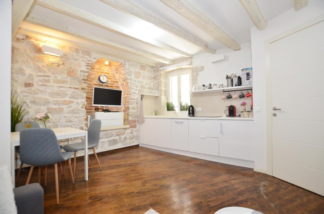 Pisinium Apartment Rovinj Ngoại thất bức ảnh