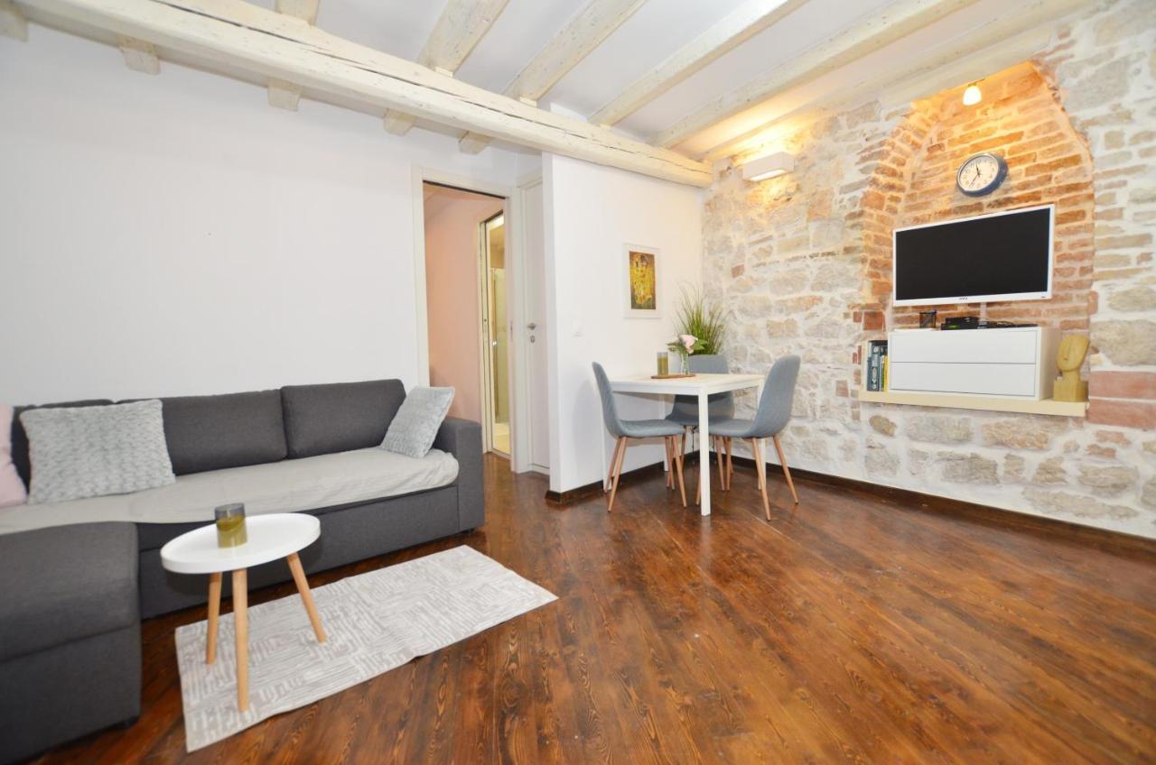 Pisinium Apartment Rovinj Ngoại thất bức ảnh