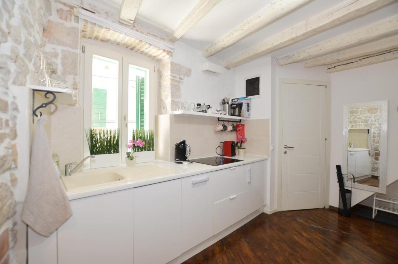Pisinium Apartment Rovinj Ngoại thất bức ảnh